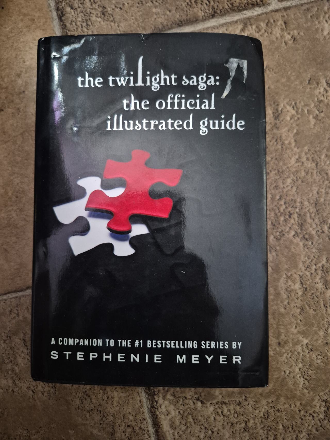 The Twilight Saga: The Official Illustrated Guide by Stephenie Meyer