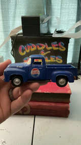 1953 Ford F-100 Pepsi-Cola Diecast Truck - Image 5