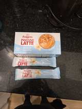 Folgers Instant Latte French Vanilla – Box of 4 + 2 Extra Packets (6 Total) - Image 1