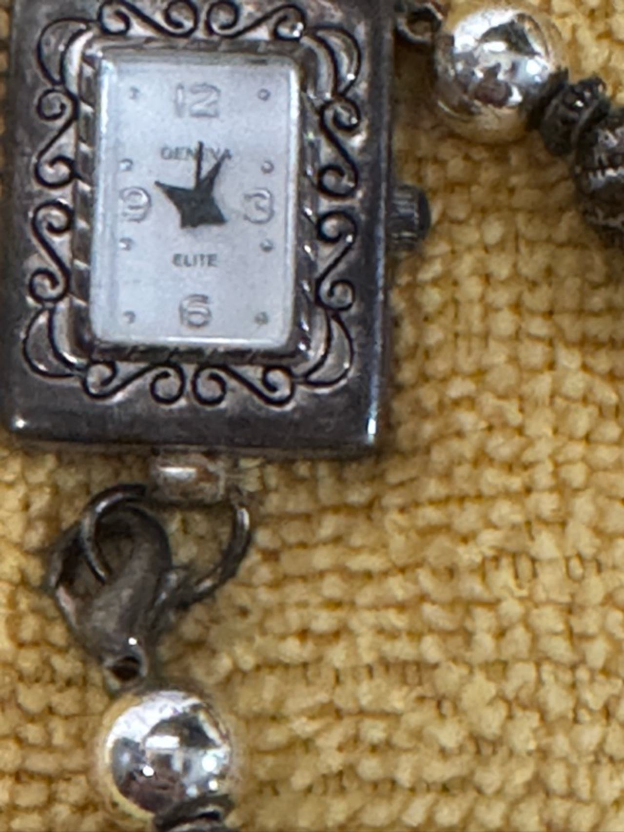 Geneva Elite Women's Wristwatch Silver