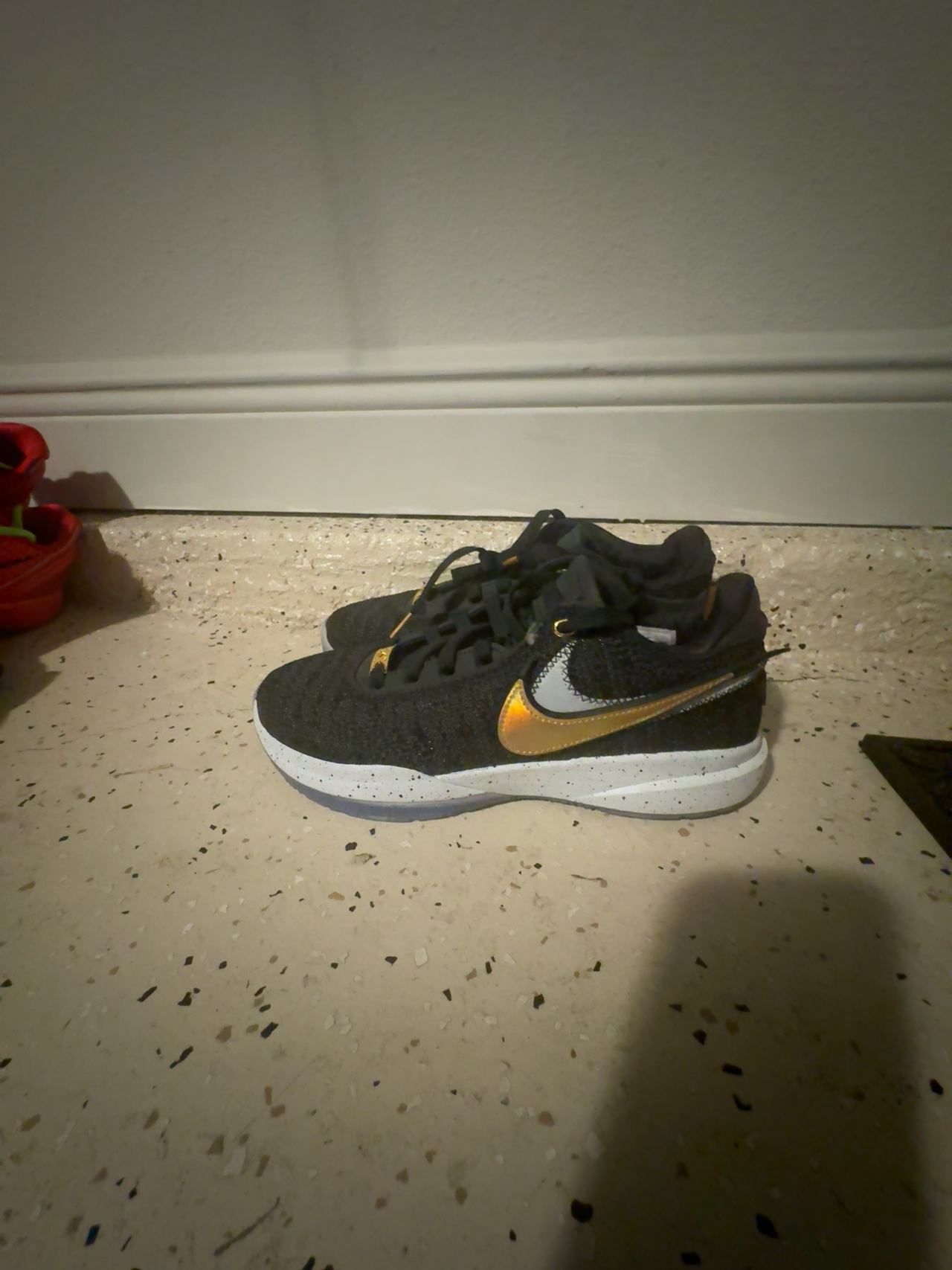 Nike LeBron 20 Black Metallic Gold. Size  7.5