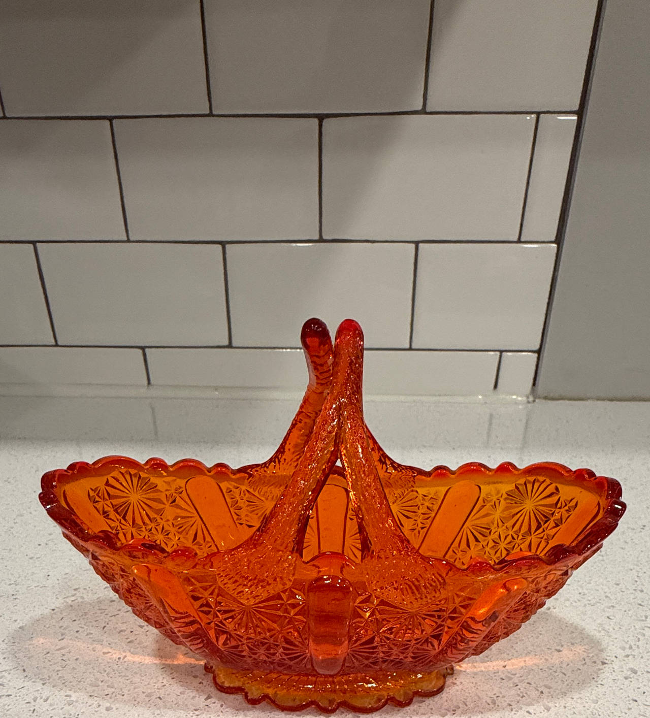 L.E. Smith Amberina Daisy and Button Glass Basket