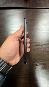 Apple iPhone XR 128GB Black - Image 4