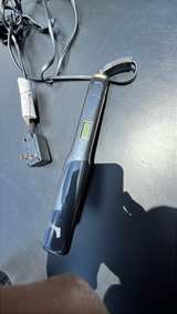 CHI Original 1" Ceramic Hair Straightening Flat Iron - Image 3