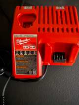 Milwaukee M18 REDLITHIUM XC5.0 Battery and Charger Starter Kit - Image 3