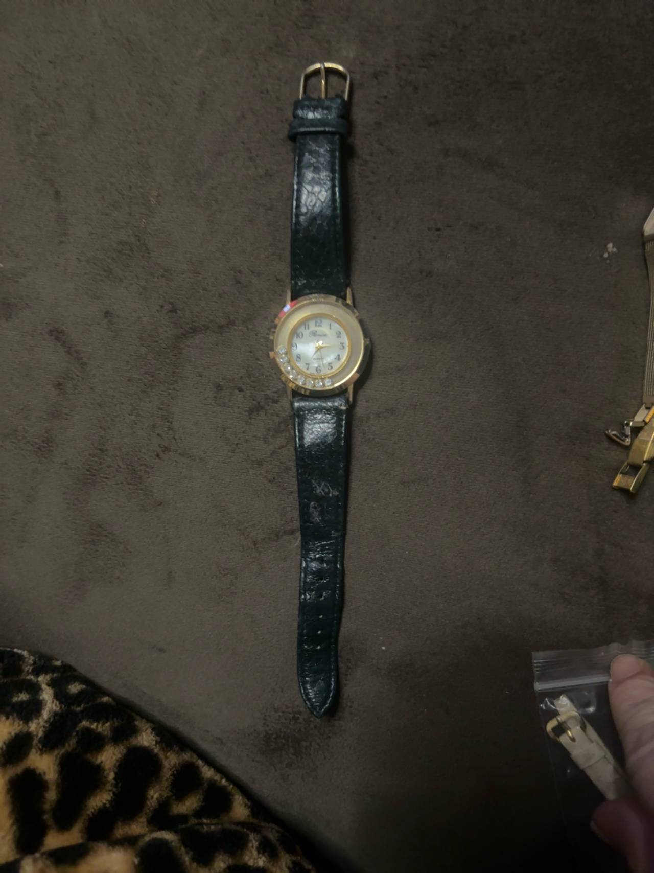 Ronica Women's Quartz Watch with Rhinestones Black Leather Band