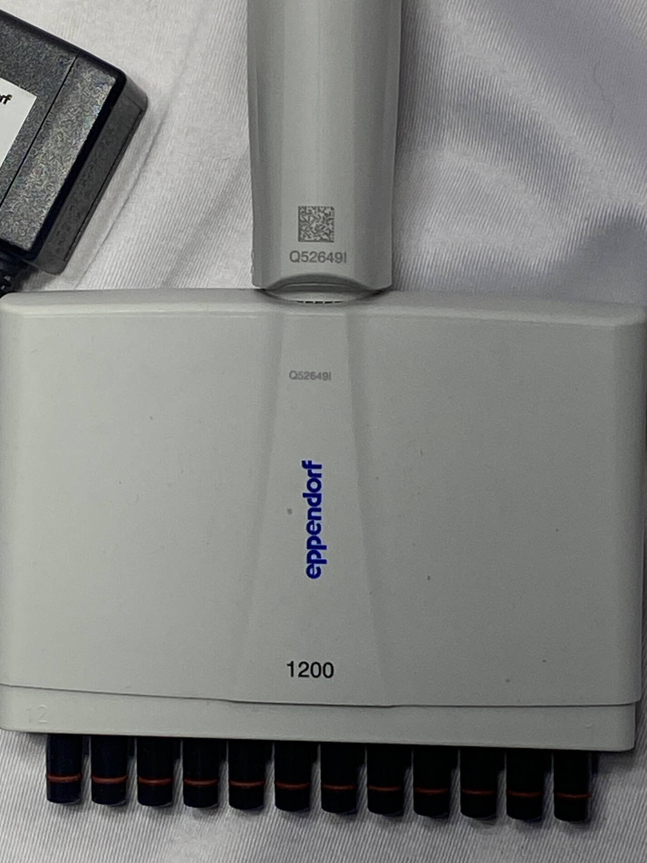 Eppendorf Xplorer Electronic 8-Channel Pipette