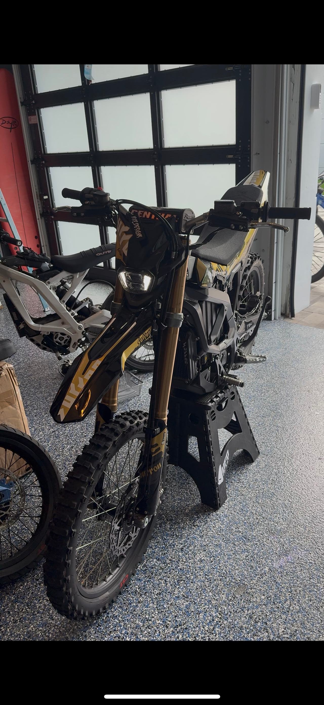 Sur-Ron Ultra Bee 2025