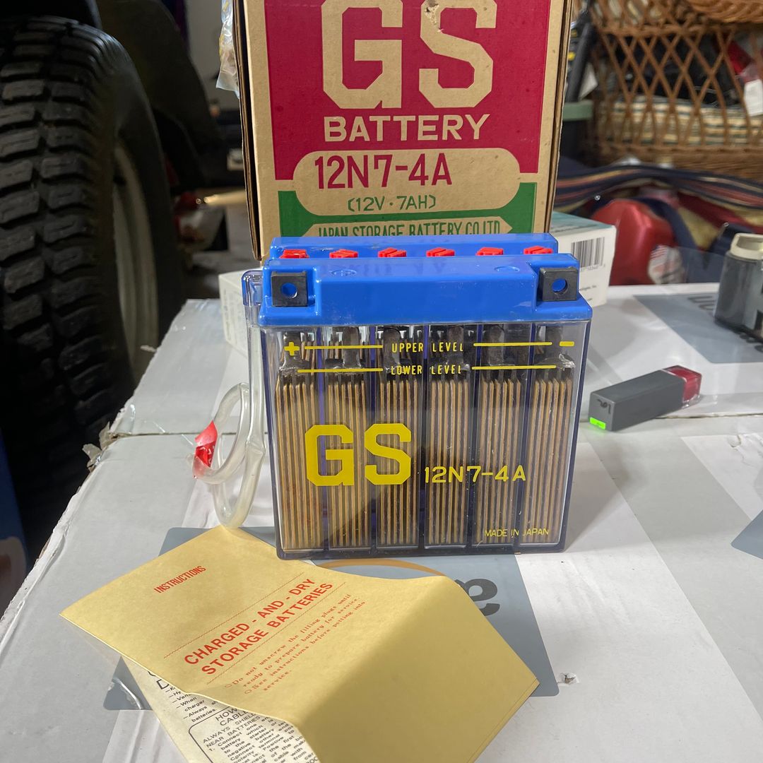 NOS Vintage GS Battery 12N7-4A for Harley Davidson HD No acid, OG packaging