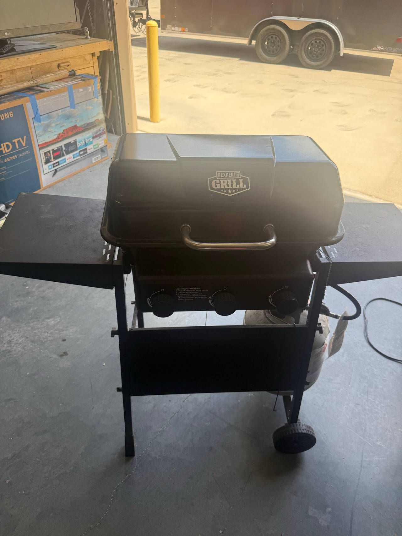 Expert Grill 3-Burner Propane Gas Grill. Used one time