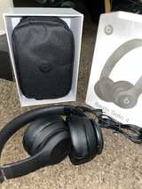 Beats Studio4 Noise-Cancelling Headphones (Black, Blue & Pink) - Image 3