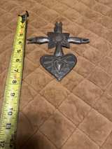 Milagro Sacred Heart Metal Wall Ornament - Image 3