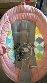 Fisher-Price Comfort Curve Bouncer Seat - Image 4