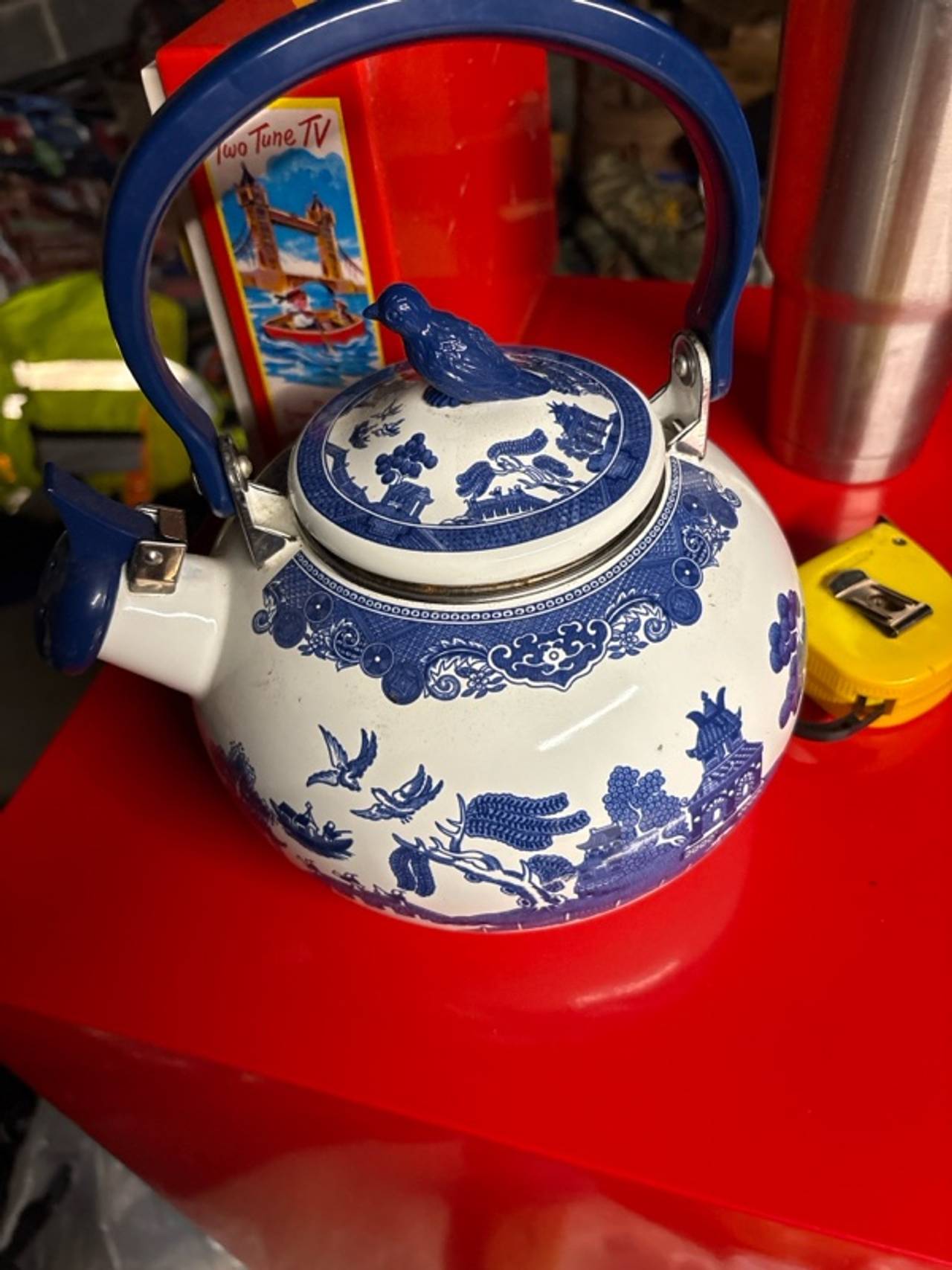 Blue Willow Enamel Whistling Tea Kettle – Mint