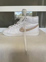 Nike Blazer Mid - Image 1