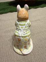 Royal Doulton Mrs Toadflax Brambly Hedge Figurine - Image 2
