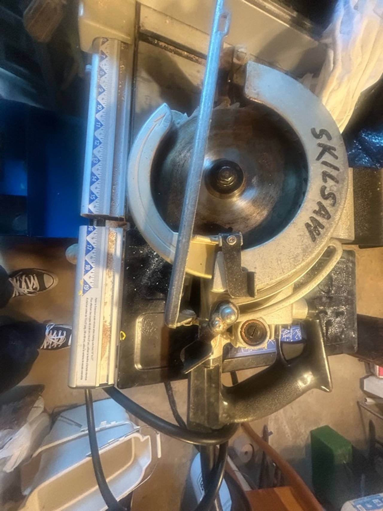 SKIL Model 77 Super Duty 7-1/4" Worm Drive Circular Saw