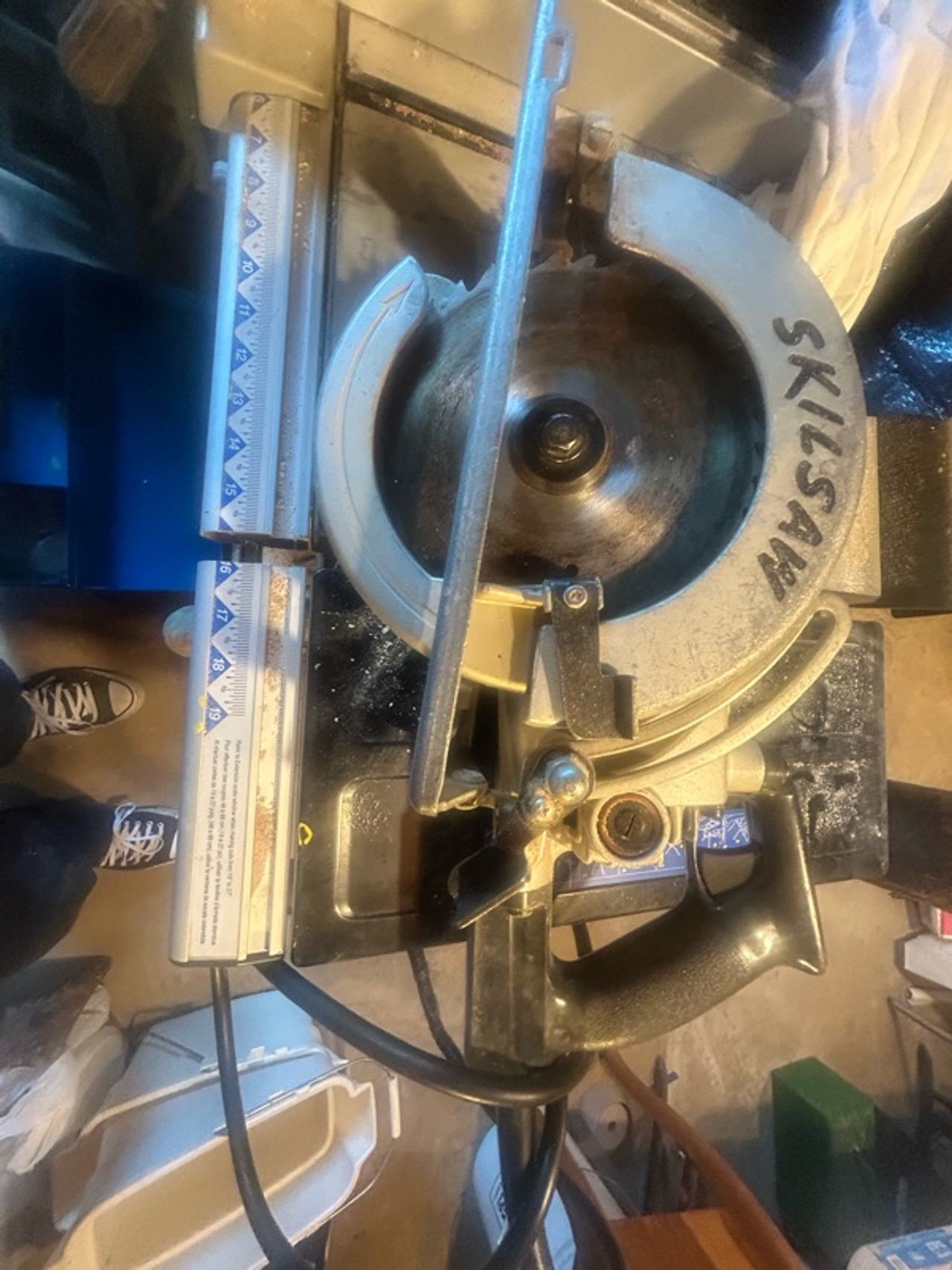 SKIL Model 77 Super Duty 7-1/4" Worm Drive Circular Saw