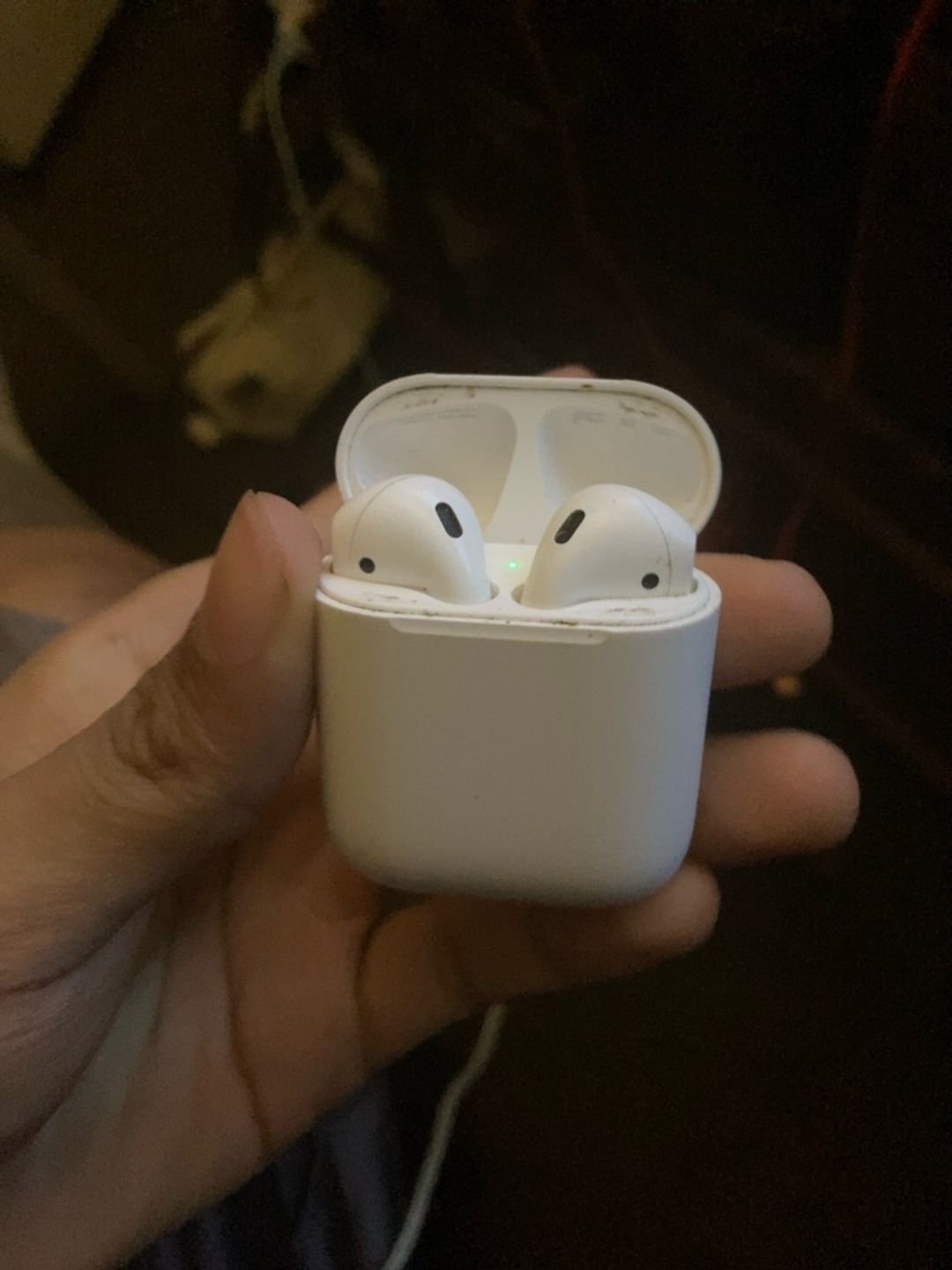 Apple AirPods 1st Generation White with Charging Case