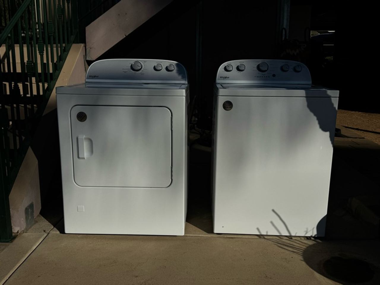 Whirlpool Gas Dryer White 7-cu ft