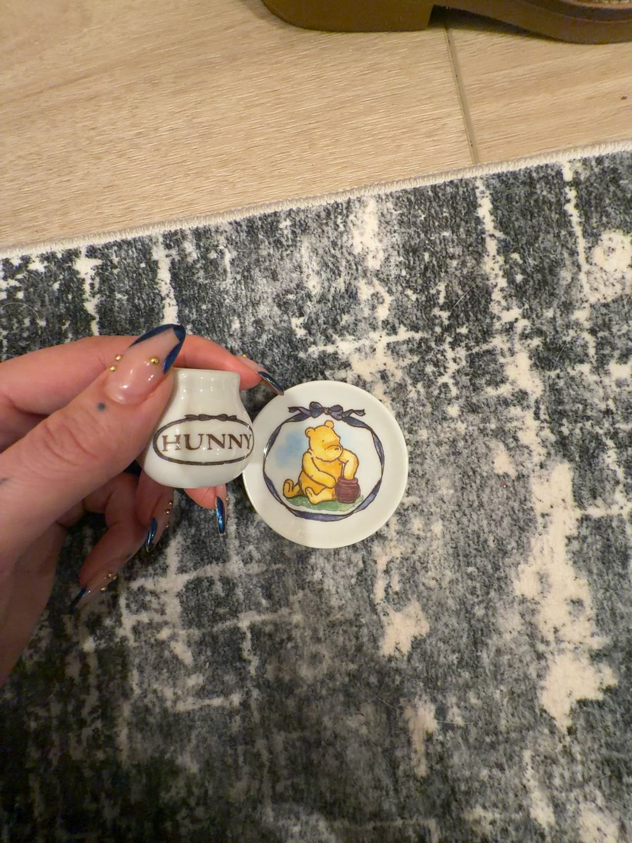 Disney Winnie the Pooh Hunny Pot Ceramic Trivet