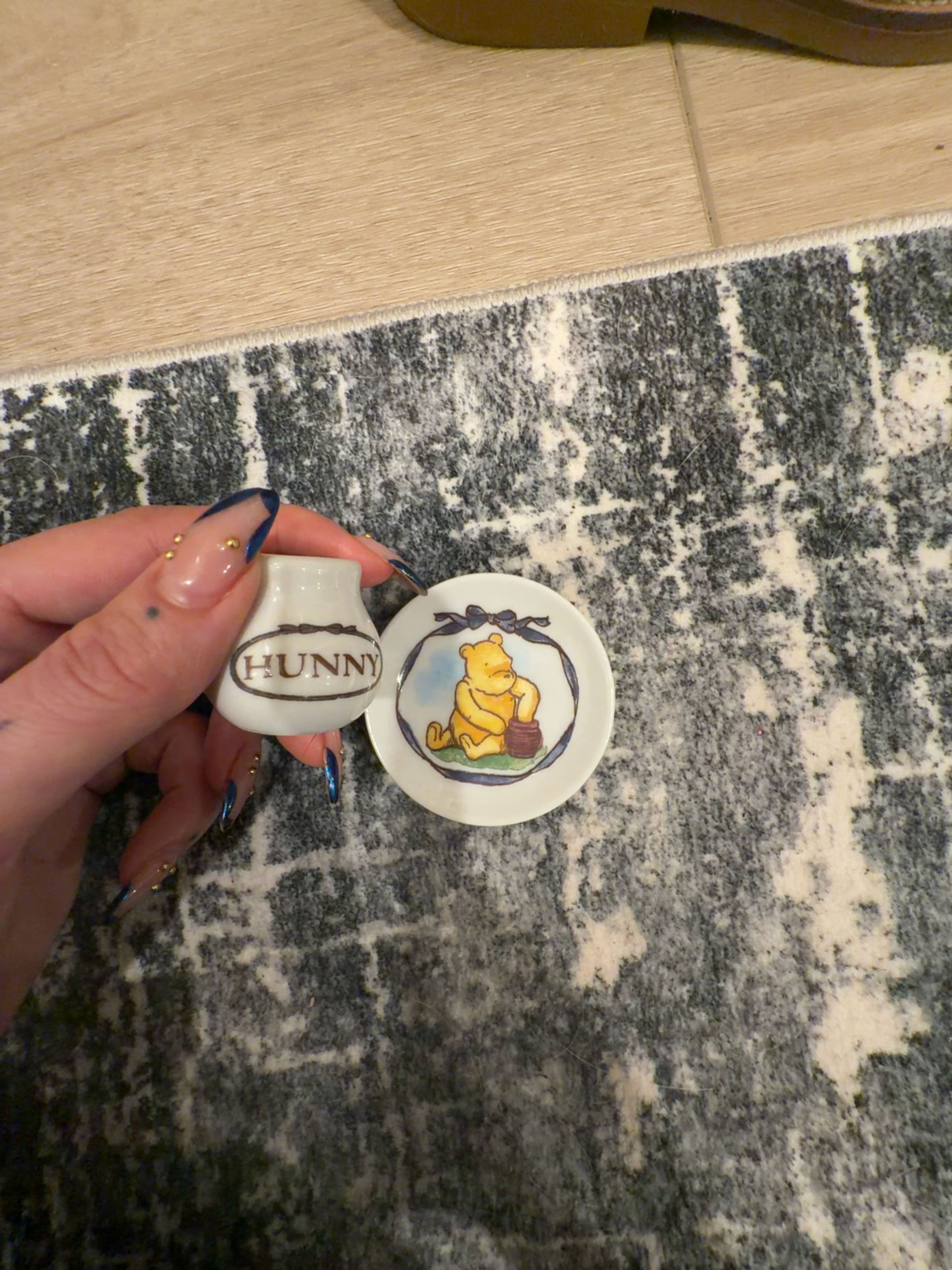 Disney Winnie the Pooh Hunny Pot Ceramic Trivet