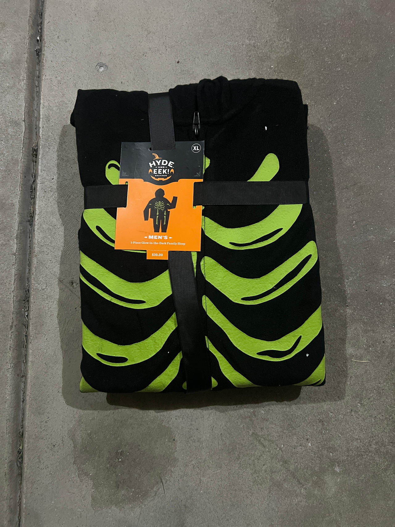 Hyde & EEK! Boutique Men's Skeleton Costume