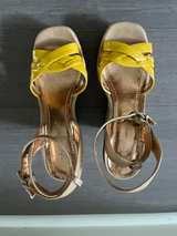 BCBGeneration Yellow Patent Wedge Sandals 6.5 - Image 4