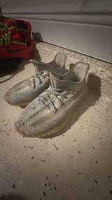 Adidas Yeezy Boost 350 V2 Lundmark. Used size 5 1/2 - Image 2