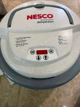 Nesco Snackmaster Pro Food Dehydrator FD-75A - Image 1