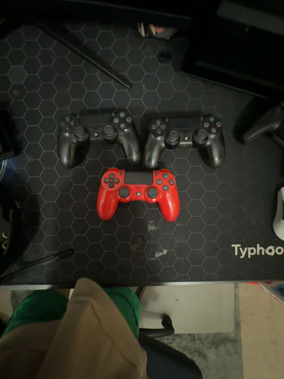 Sony PlayStation 4 Slim Black with 2 Controllers