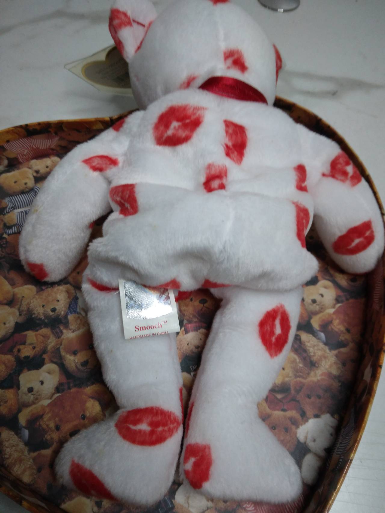 Ty Beanie Baby Smoochy the Bear