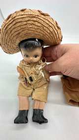 Vintage Mexican Souvenir Dolls Pair - Image 3