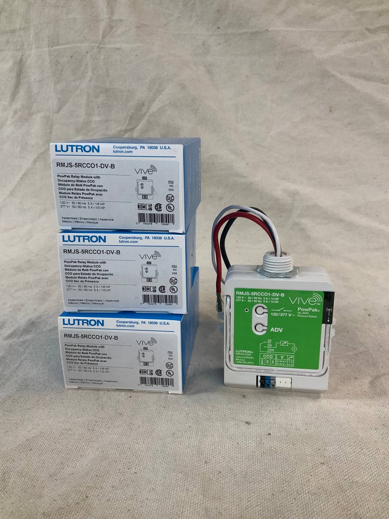 Lutron RMJS-5RCCO1-DV-B Vive PowPak Relay Module
