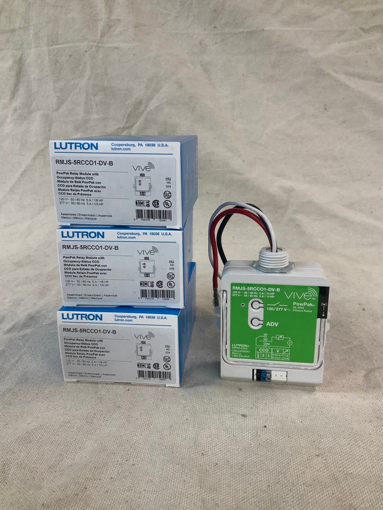 Lutron RMJS-5RCCO1-DV-B Vive PowPak Relay Module
