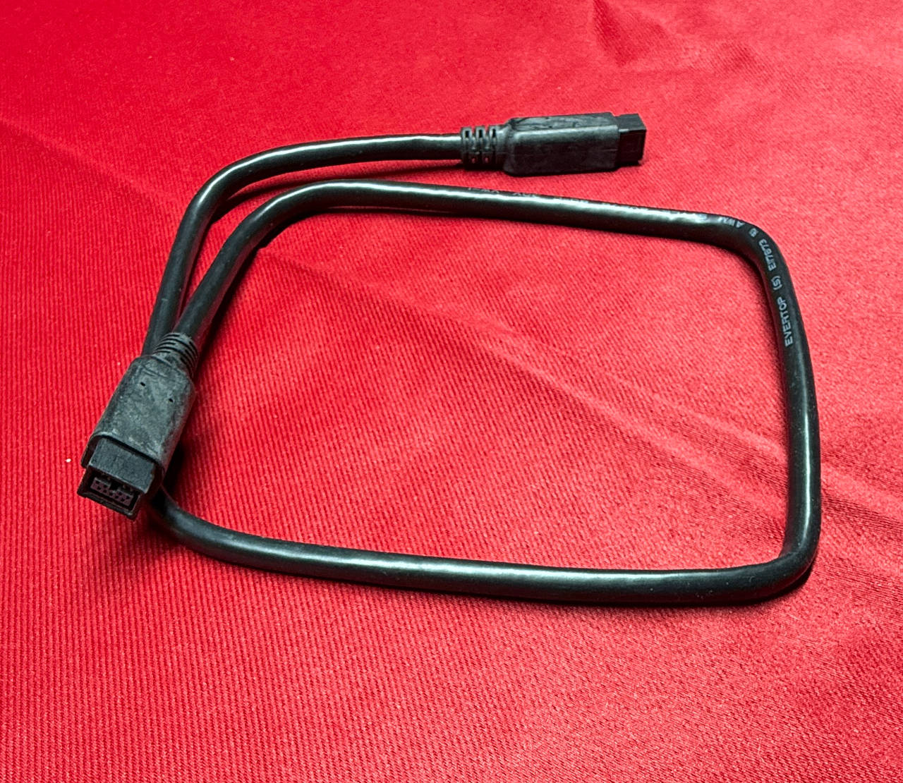 Evertop IEEE 1394 FireWire 400 6-Pin Cable