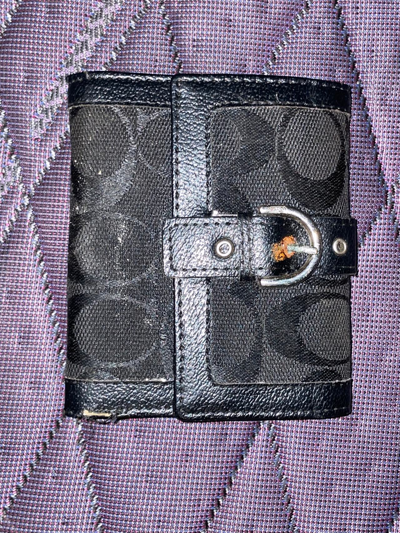 Coach Signature Buckle Small Wallet