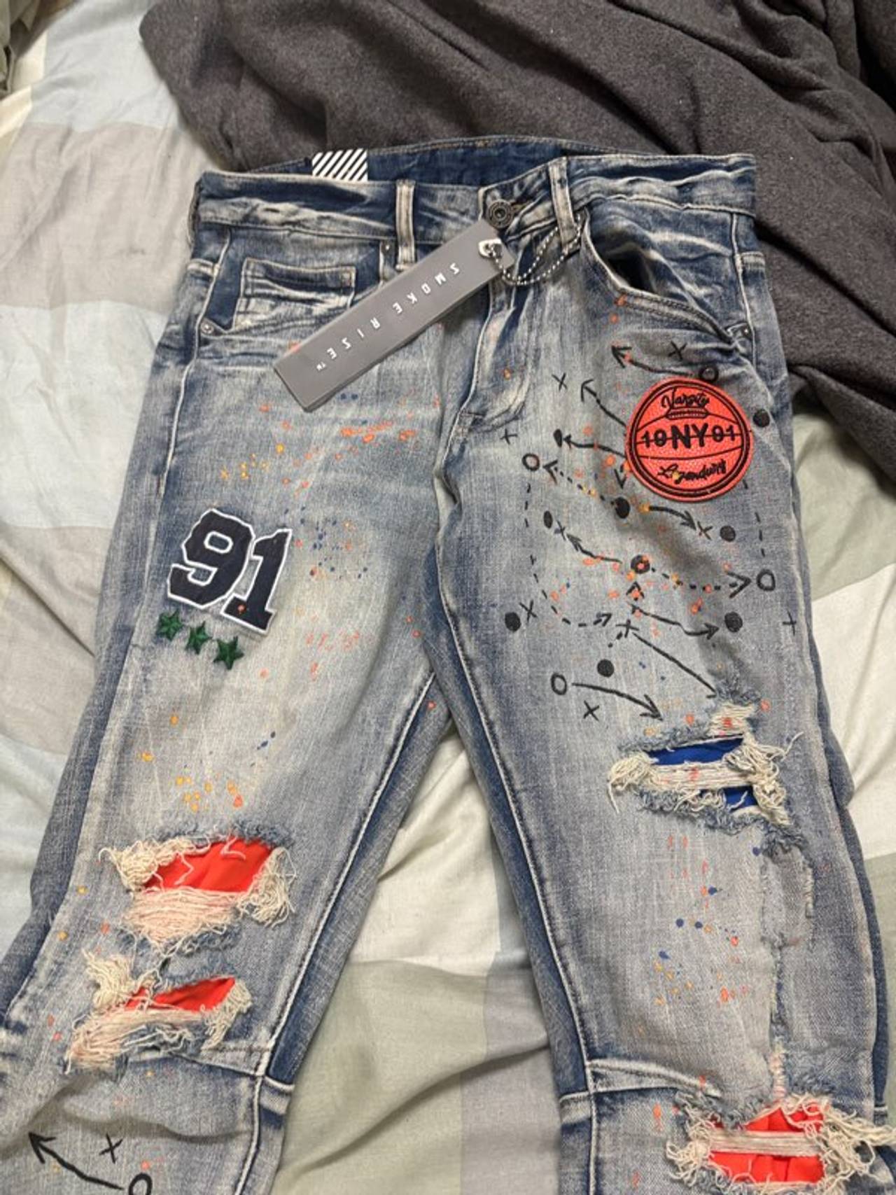 Smoke Rise Distressed Jeans