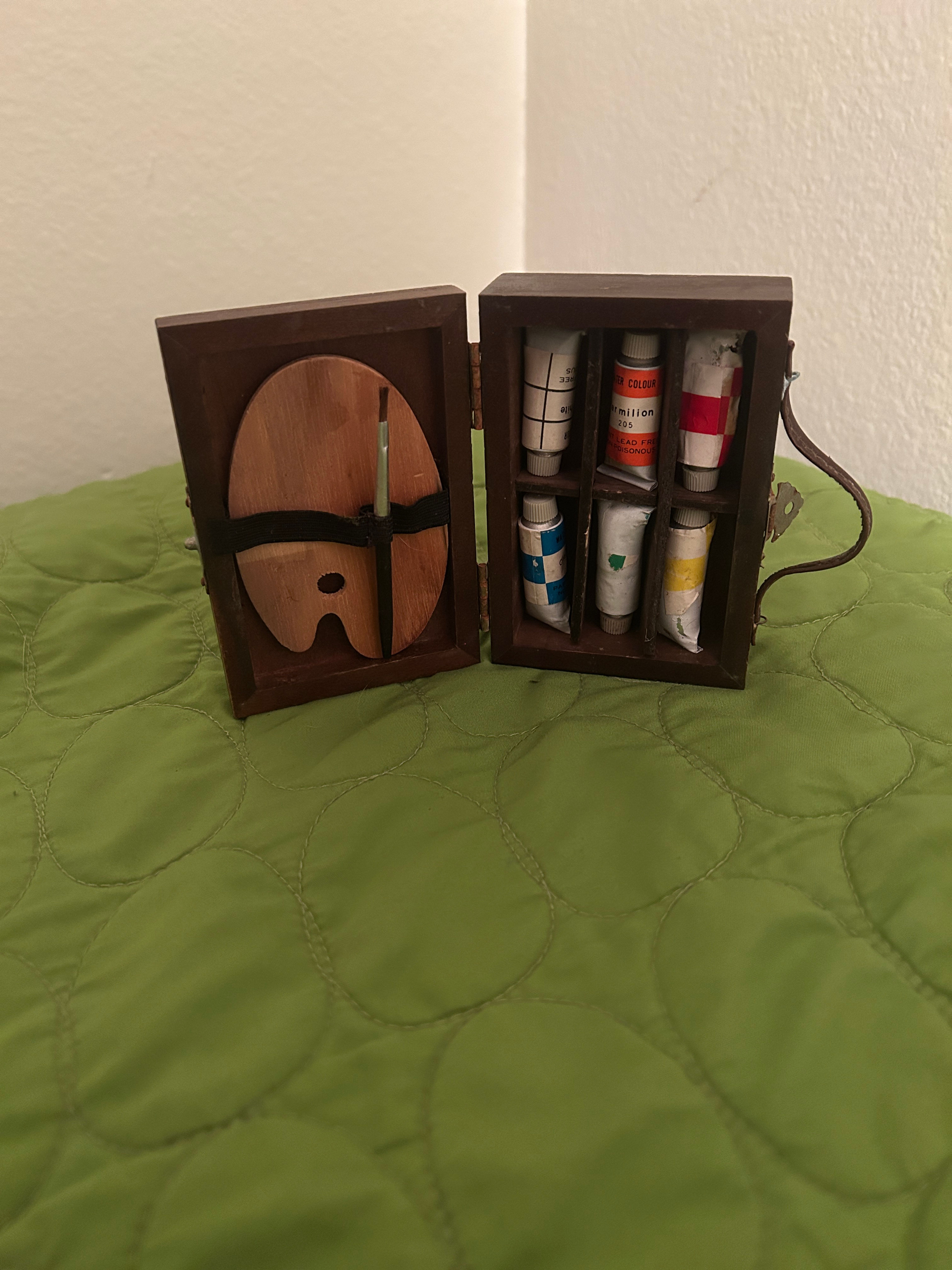 Vintage Miniature Oil Paint Set with Wooden Case