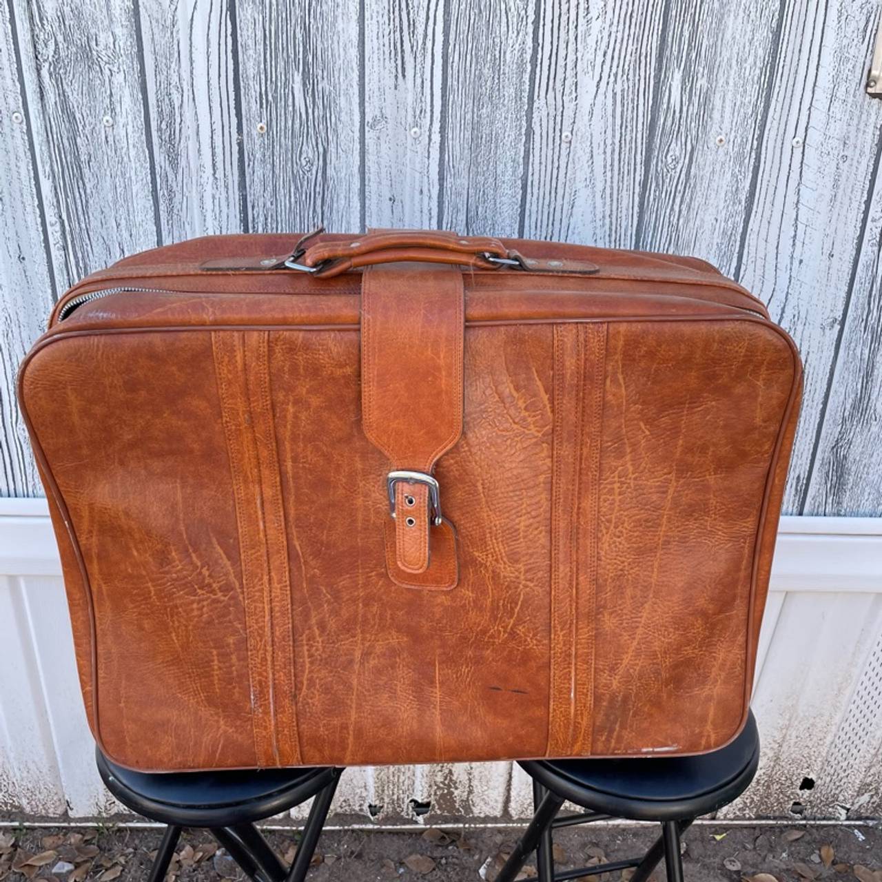 American Tourister Vintage Nesting Luggage Set (4 Pieces)