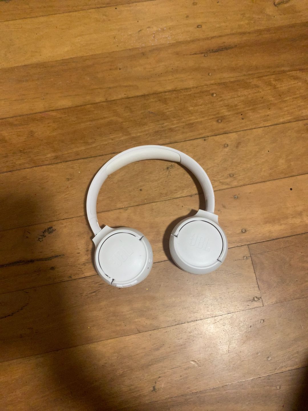 JBL Tune 510BT White On-Ear Headphones