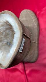 Bearpaw Elle Short Boots - Size 11 - Image 4