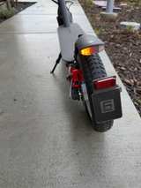 5TH WHEEL ES09 Electric Scooter 350 Watt High-Torque, 18mph / 19 miles, 10” Tire - Image 8