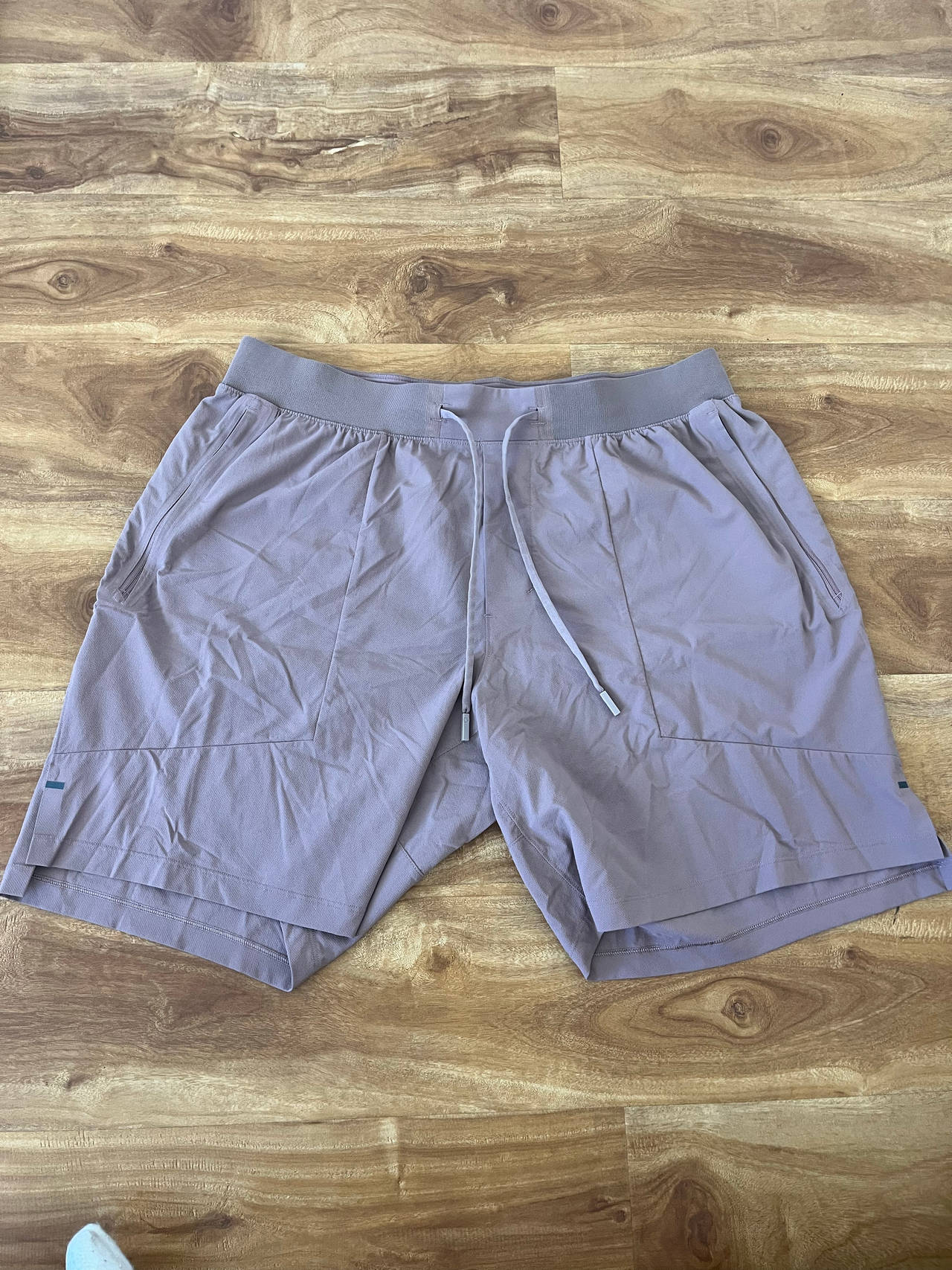 Lululemon Commission Shorts size L