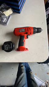 Black & Decker FireStorm 9.6V Cordless Drill - Image 2