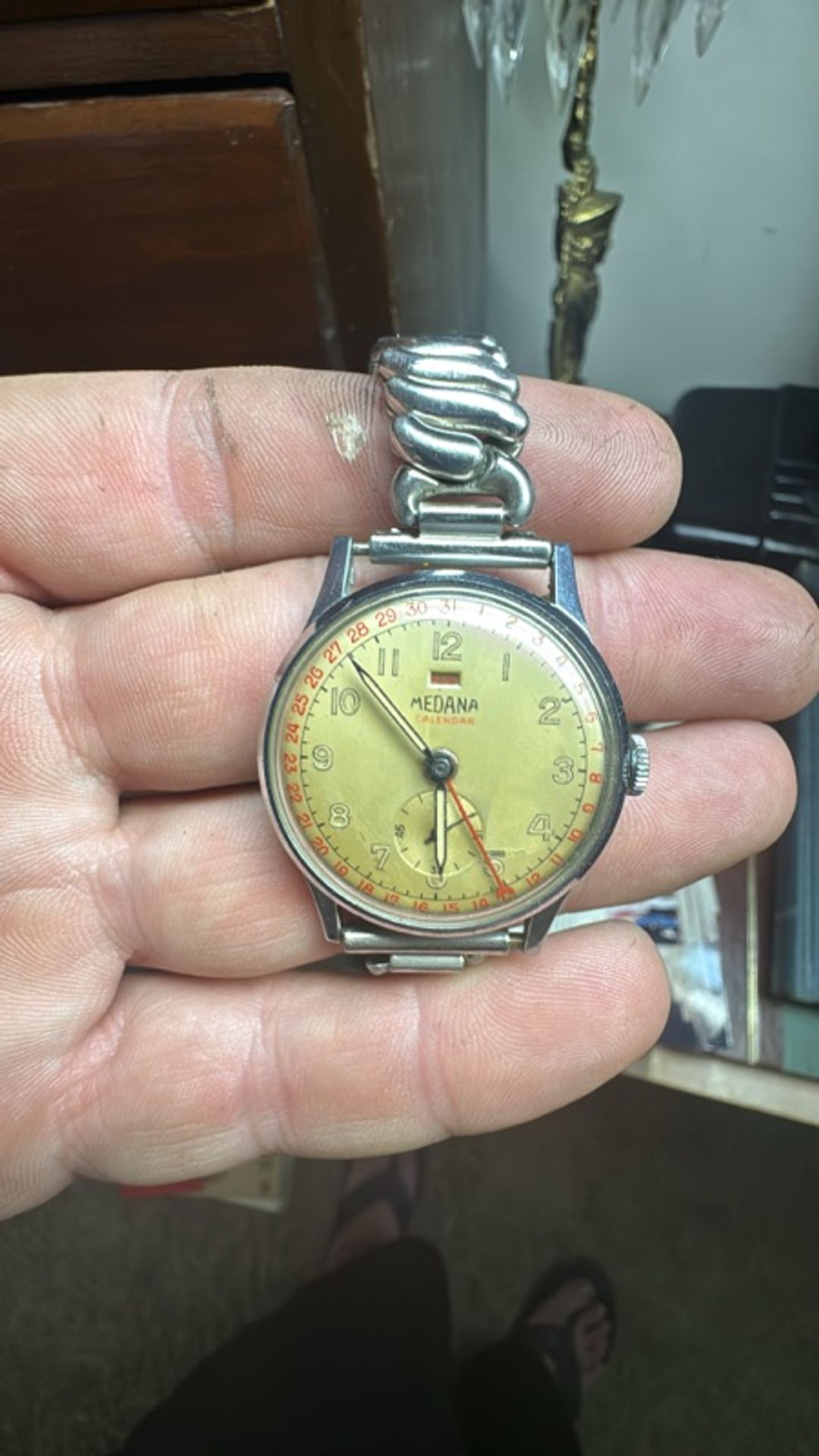 Medana Vintage Day Date Calendar Wrist Watch Chrome Plated