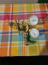 Victor Dual Stage Gas Regulator - Image 2