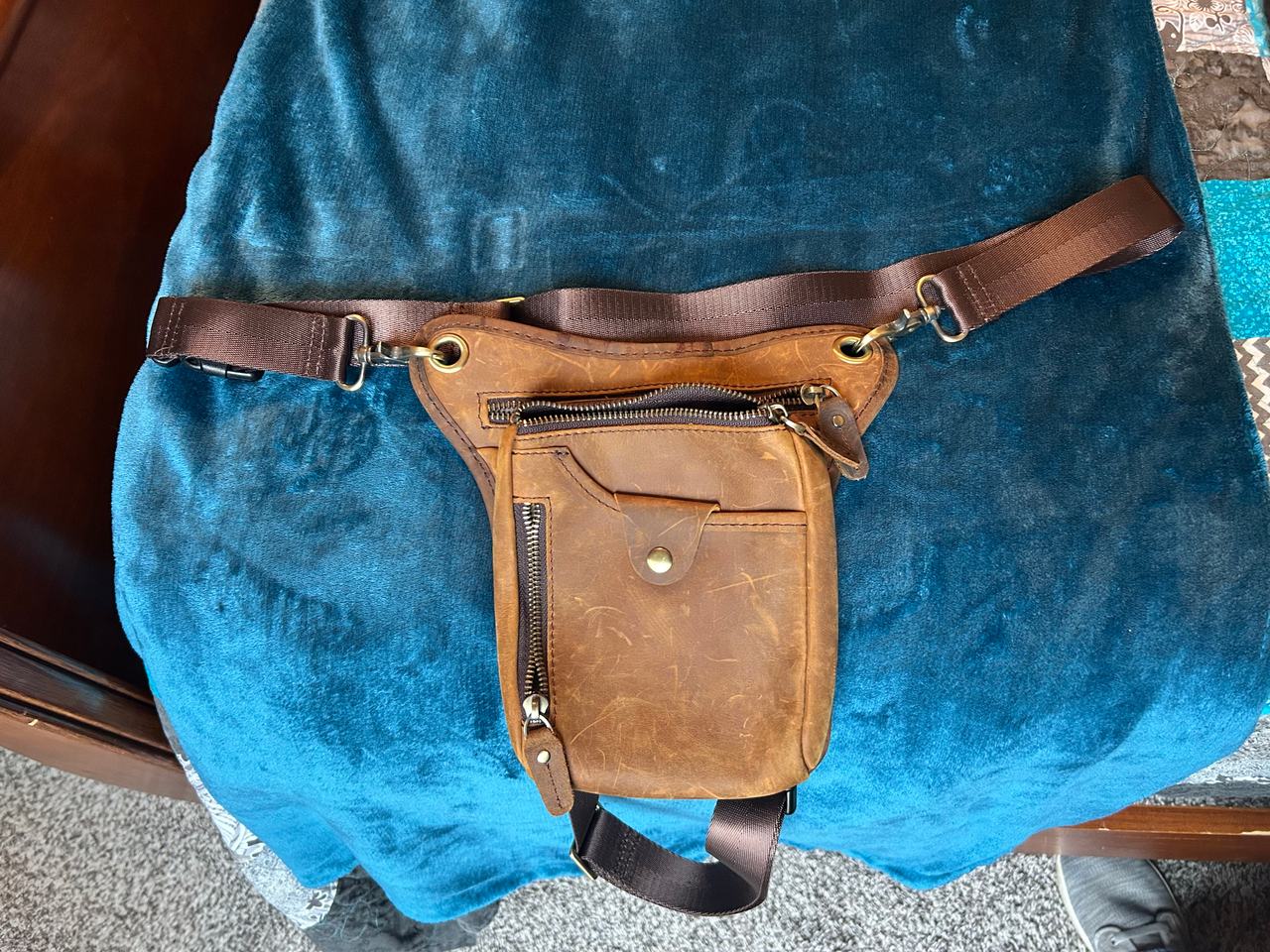 Leather Thigh Drop Leg Bag