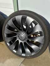 Tesla Model 3 Uberturbine Wheels & Tire
 20-inch Set - Image 3