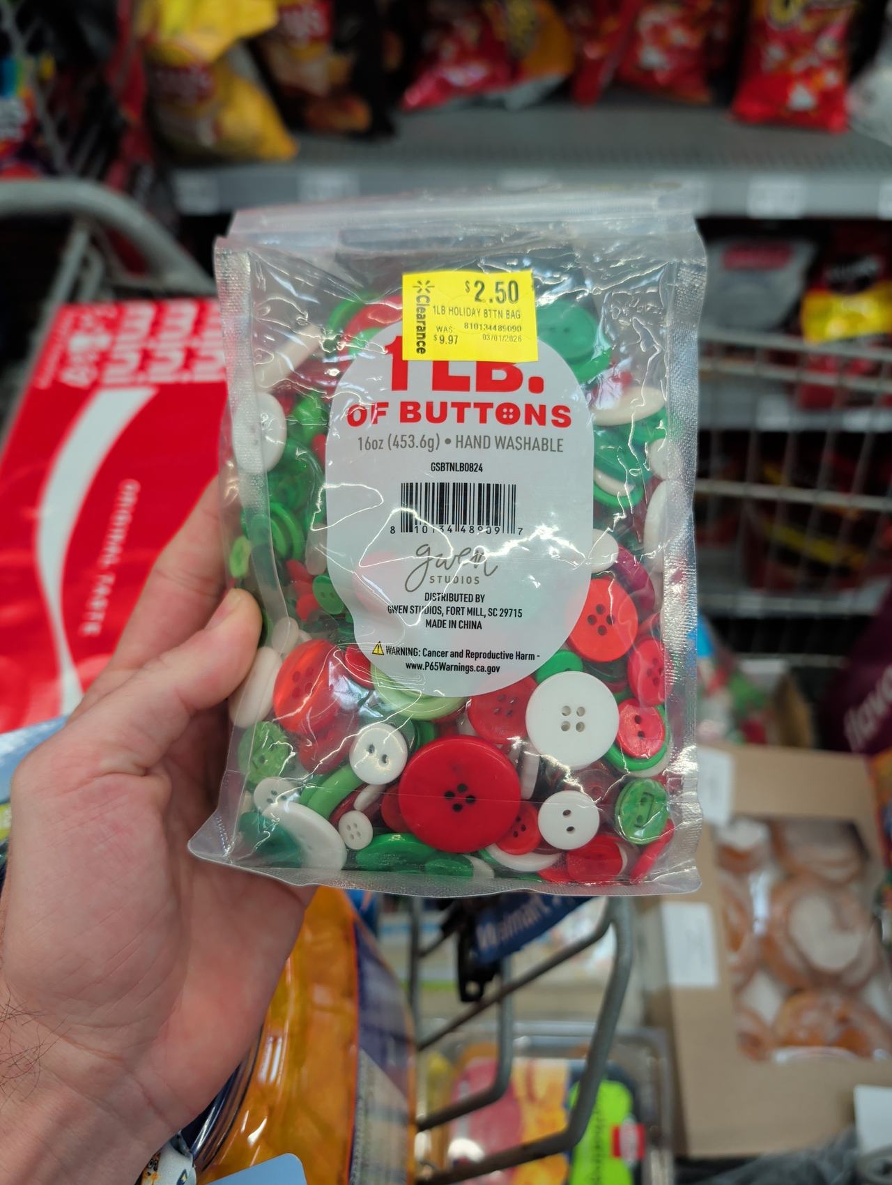 Gwen Studios 1 lb. Holiday Button Bag